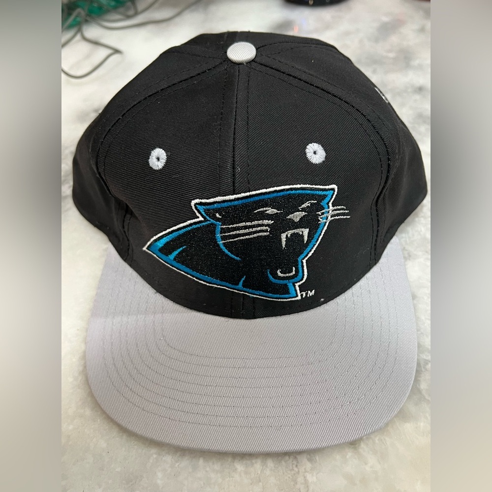 Vintage Colorado Avalanche 1996 Official Stanley Cup Champion Starter Hat.